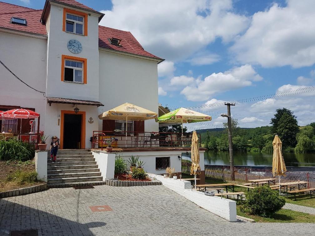 Penzion Na Pracharne Kladruby  Exterior foto